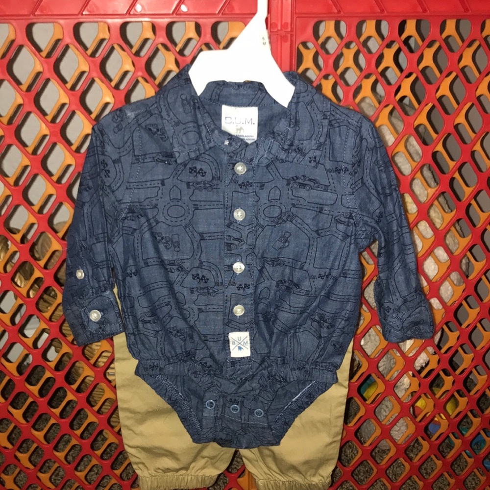 BUM Baby 2 piece outfit.